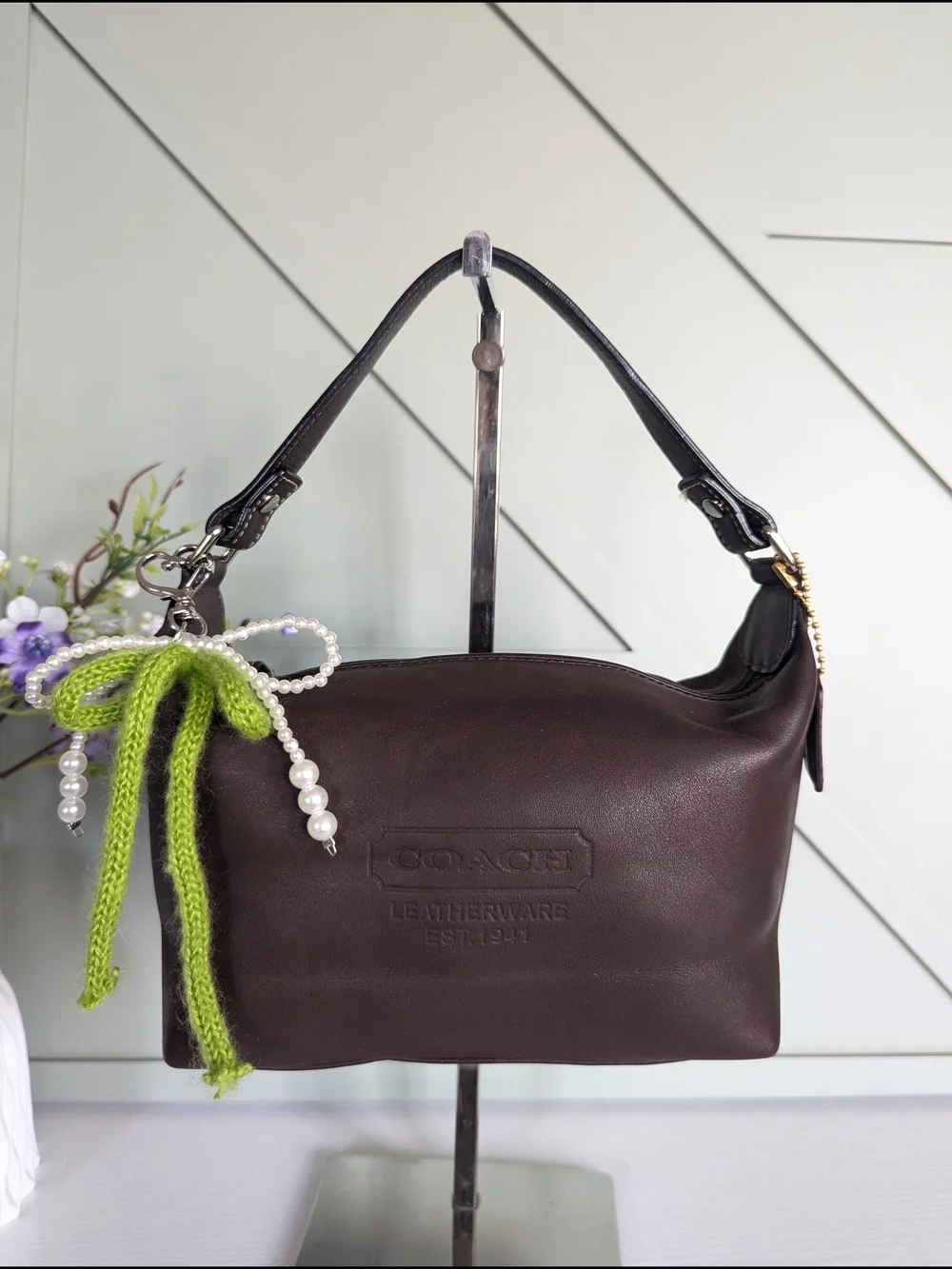 COACH Brown Leather Shoulder Bag - Elegant Everyday Carry